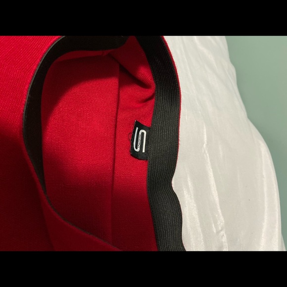 Sioni Red Circle Grommet Skirt❤️ - Picture 4 of 5